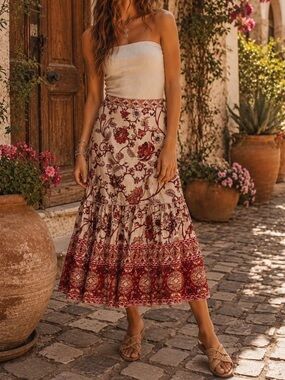 House of Harlow Midi Skirt. Medium